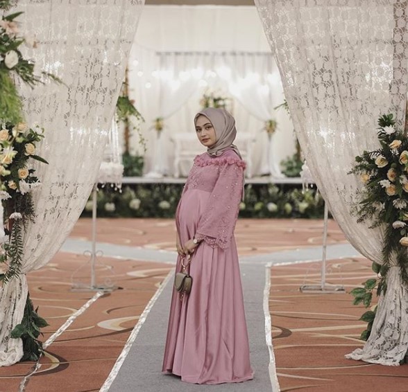 Bridesmaid Kece Ala Hijabers Kekinian, Simpel Nan Elegan 