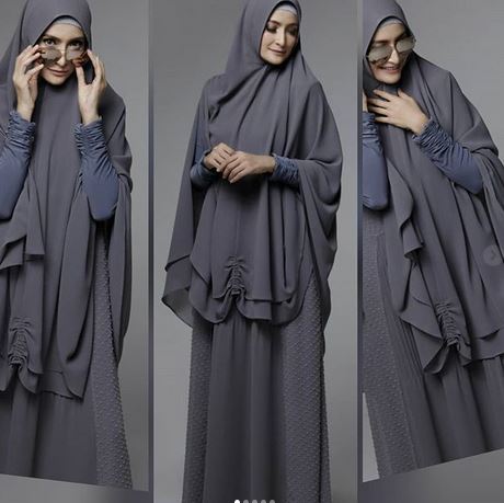 Gaya Hijab Syar'i Ineke Koesherawati, Cocok Buat `Mahmud 