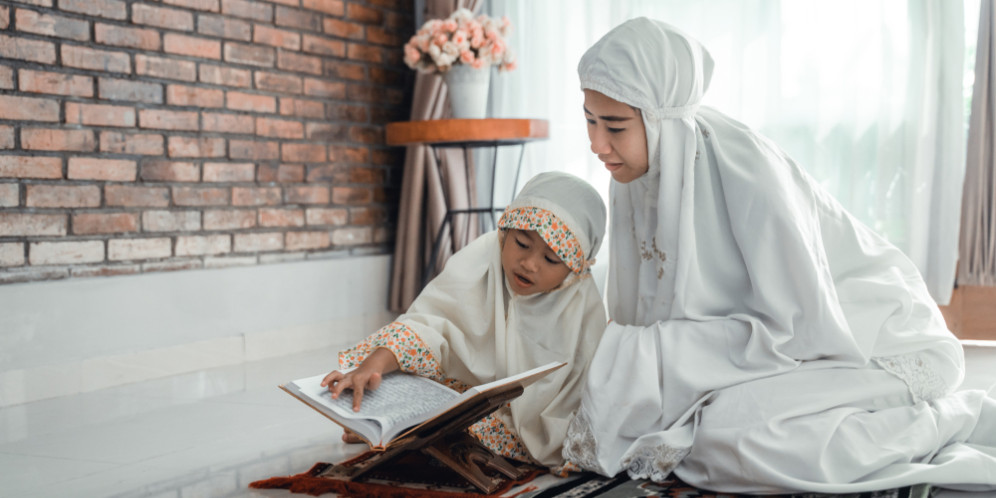 10 Tips Cara Mengajarkan Anak Menghafal Alquran untuk Orang Tua 