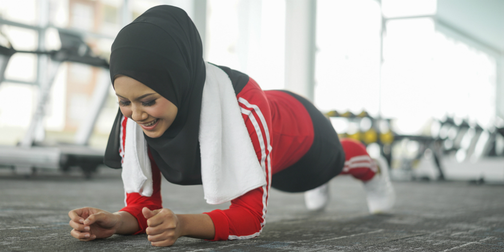  Kesalahan dalam Melakukan Plank yang Sering Dilakukan