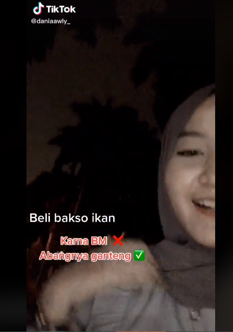 Viral Abang Bakso Berwajah Mirip Raffi Ahmad Bikin Pembeli Salah Tingkah