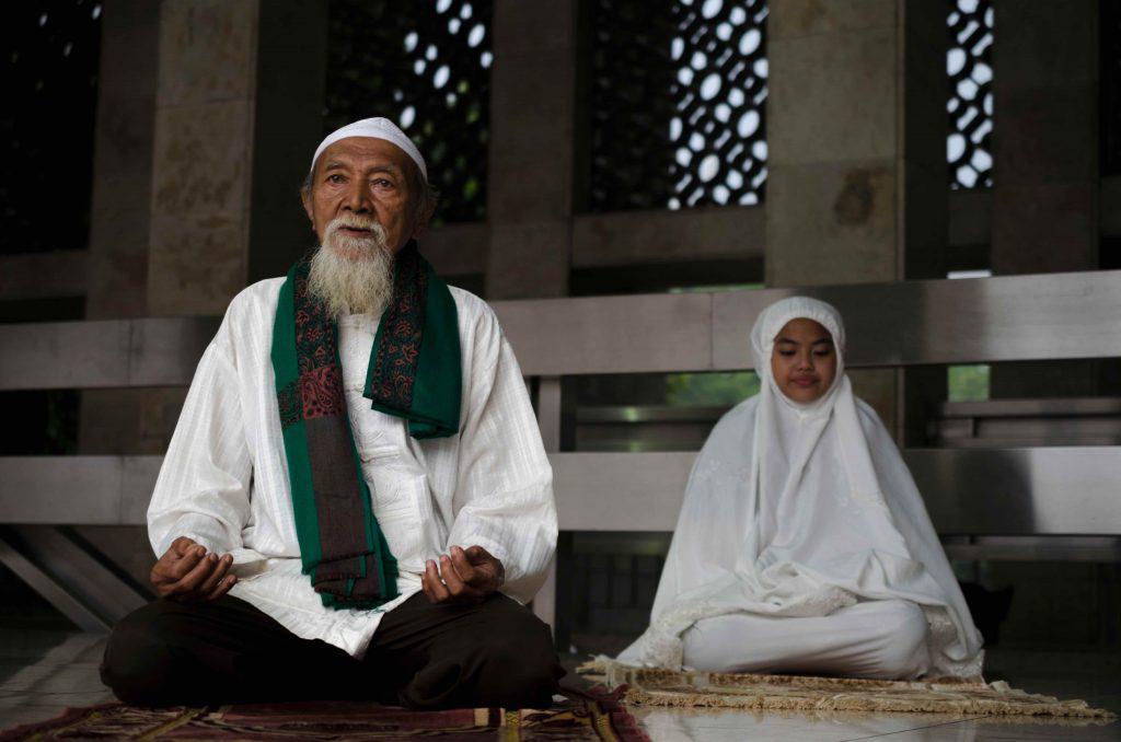 Sholat Berjamaah Yang Tepat Sesuai Syariat Lengkap Dengan Adab Dan