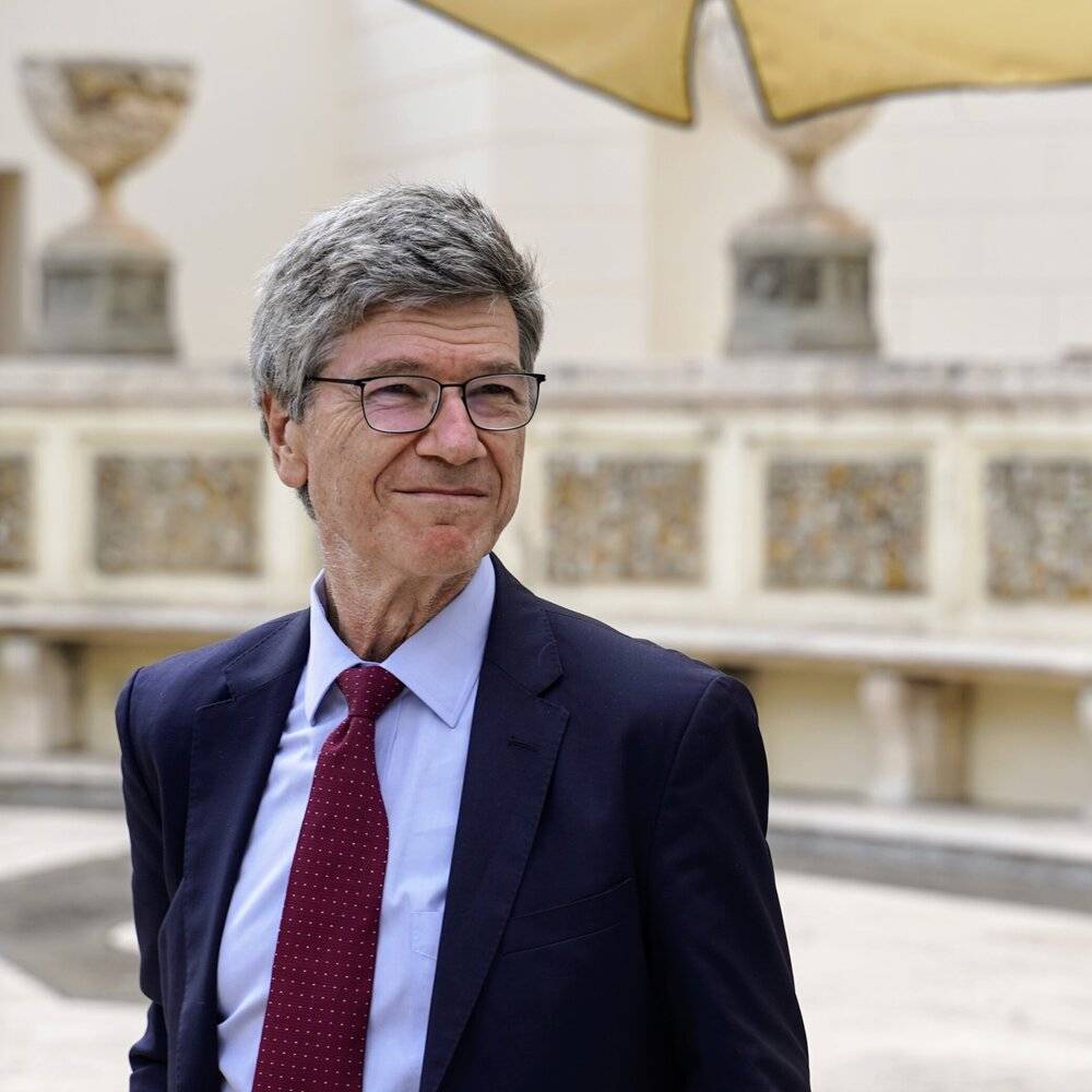 Jeffrey Sachs, Director of the Center for Sustainable Development at Columbia University. Author of the World Happiness Report