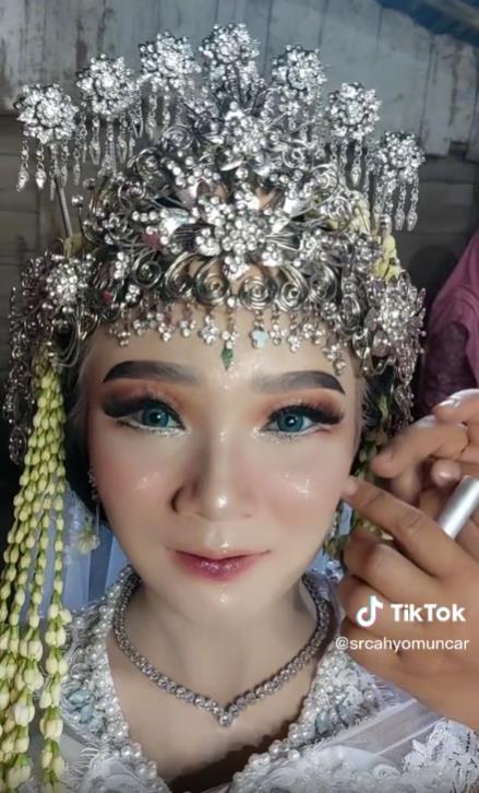 Viral Transformasi Gadis Desa Berkulit Sawo Matang Jadi Pengantin Hasilnya Cantik Bak Barbie Hidup 6761