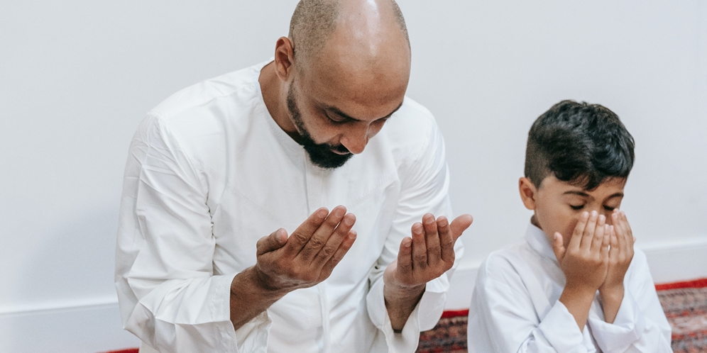 Mengetahui Pengertian Makmum Masbuq Ciri Ciri Dan Tata Cara Sholat