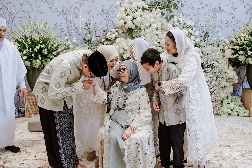 Portrait of Anneesha Atheera's Religious Gathering, Daughter of Sandiaga Uno, Who Will Soon Get Married