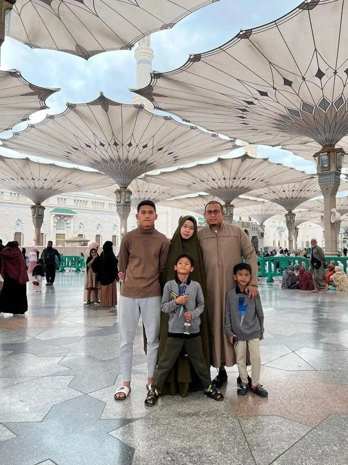 Dekat dengan Keluarga