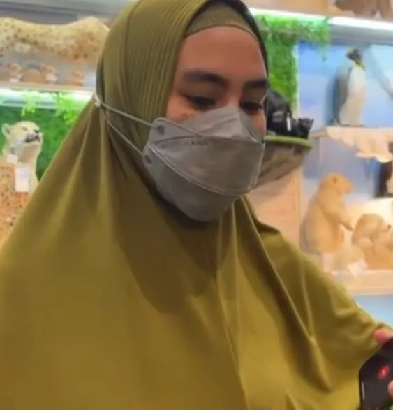 Profil Kartika Putri