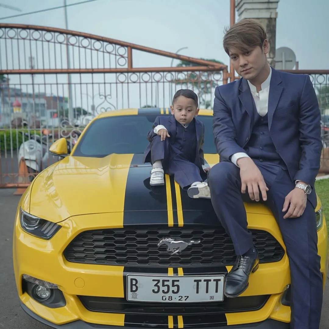 Dibanjiri Komentar Netizen