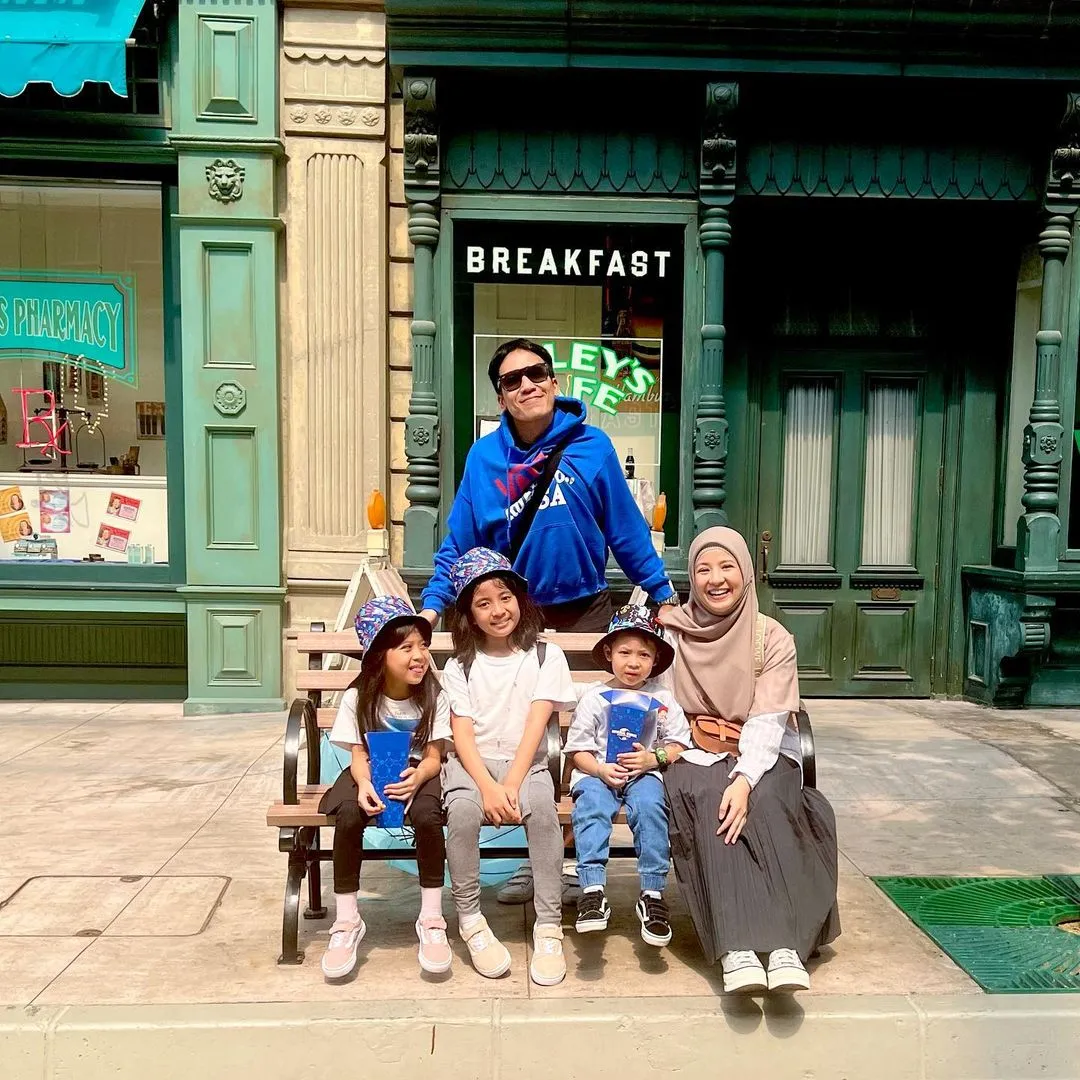 Diduga Belum Tahu Orangtuanya Bercerai