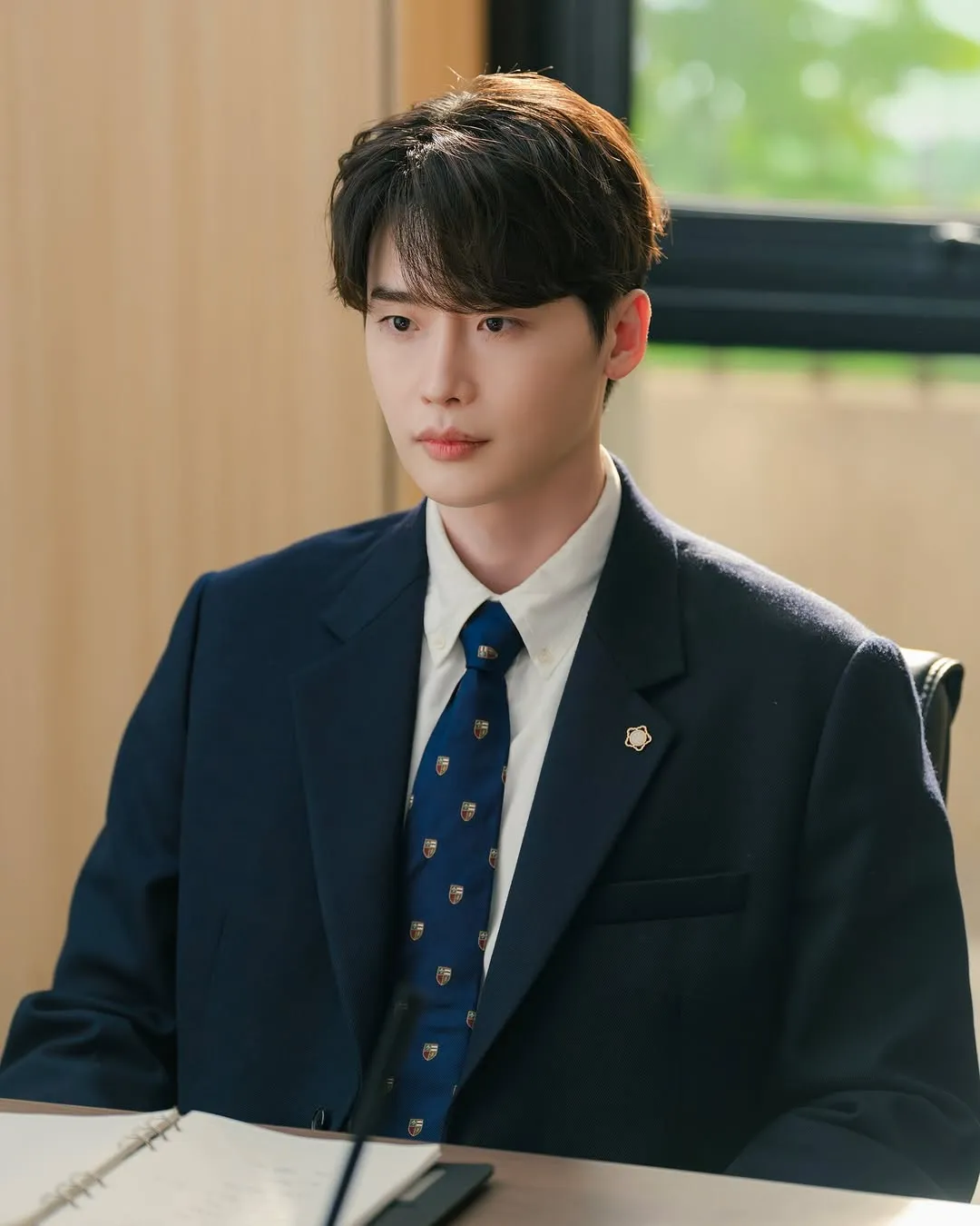 Lee Jong Suk