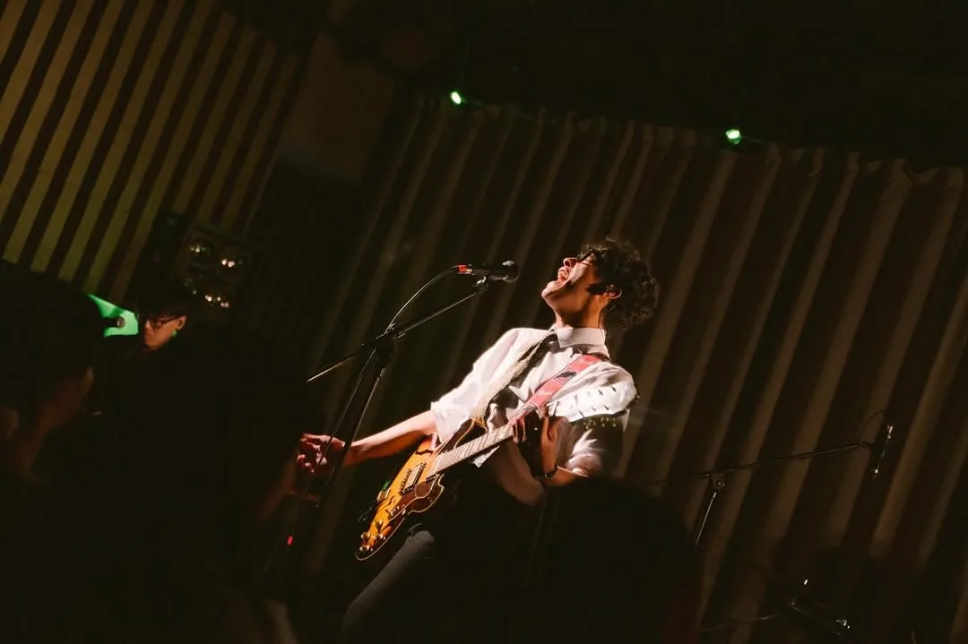 Lirik Lagu I Just Couldn't Save You Tonight