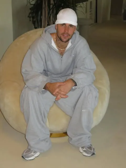 Makna Tentang Kesepian dan Kebutuhan Akan Teman