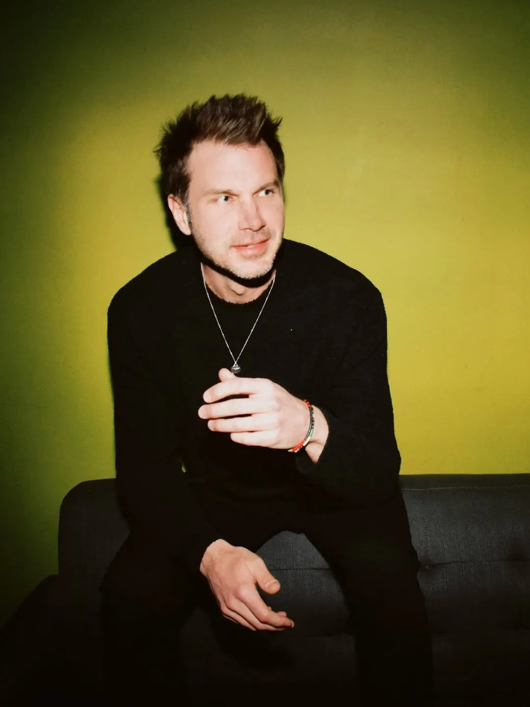 Lirik dan Arti Lagu Fake Plastic Trees - Howie Day