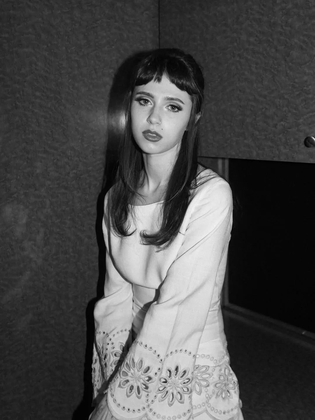 Lirik Lagu Sofia dan Terjemahannya