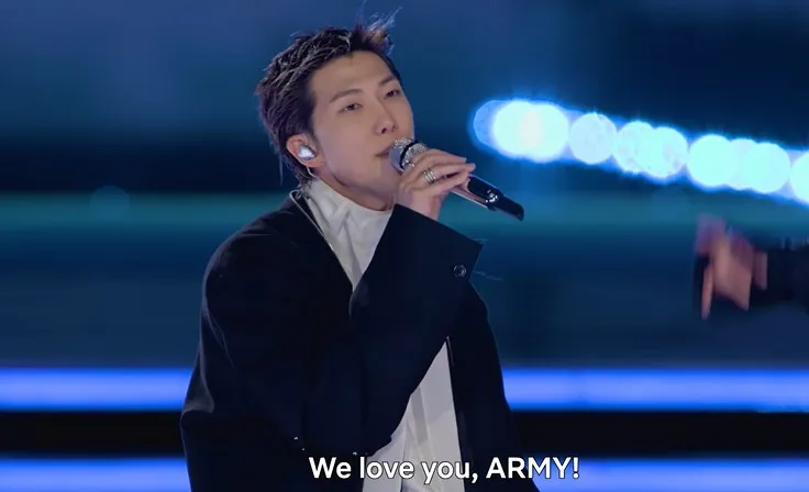 RM Buka Penampilan Sapa Penonton