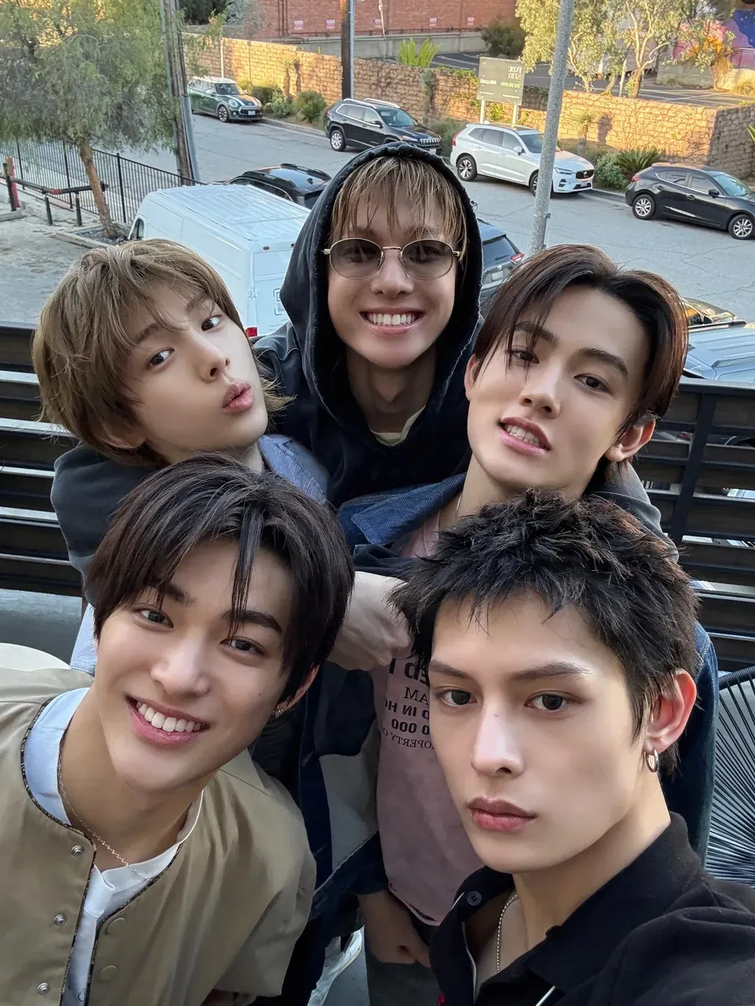 Lineup Artis Lainnya