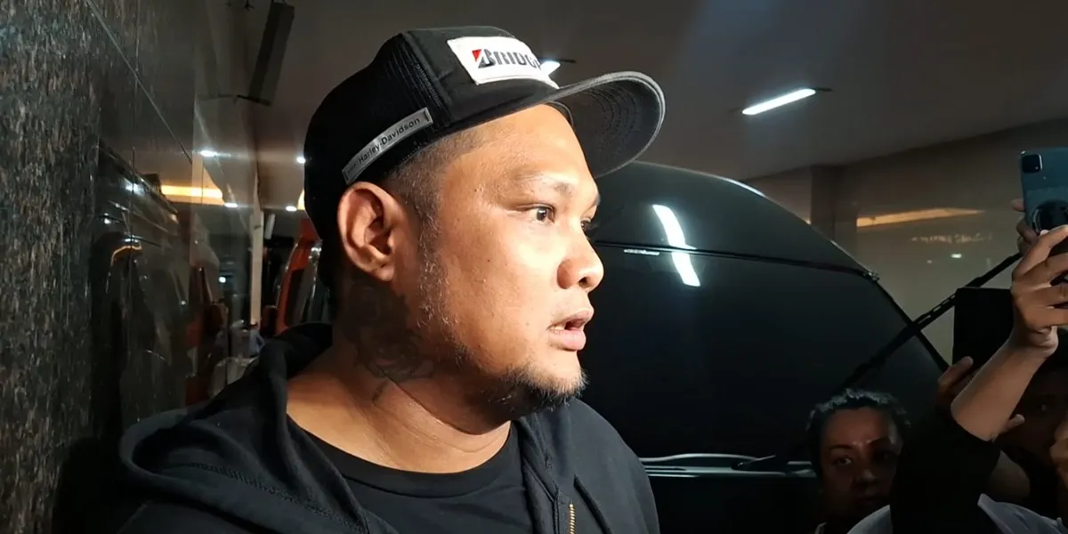 Anak-Anak Kembali ke Inara Rusli