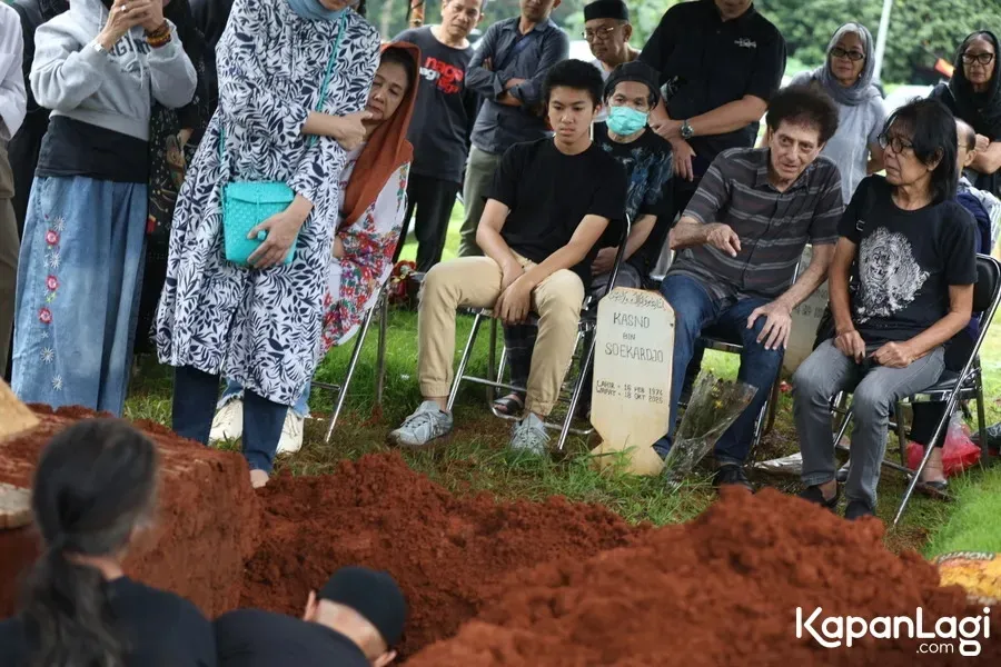 Donny Taat Beribadah