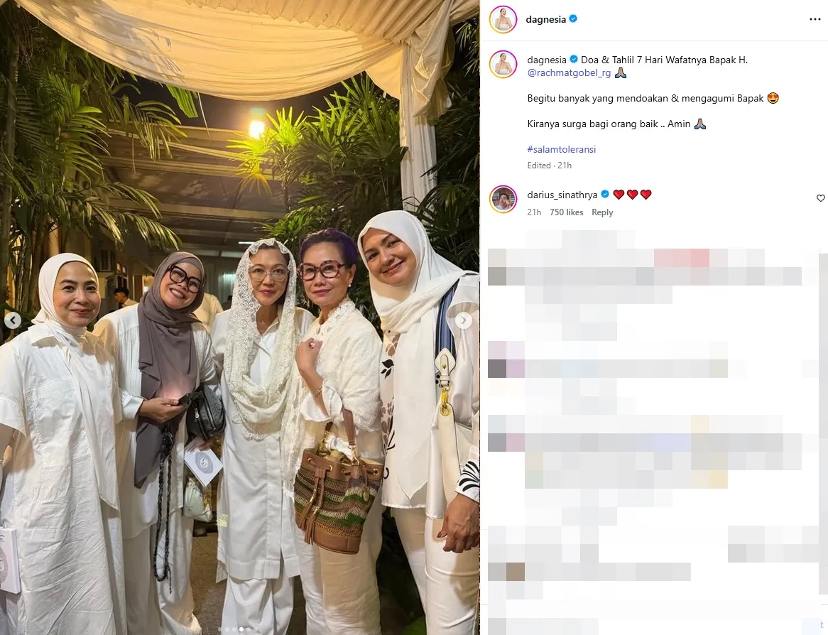 Hadir Bersama Sejumlah Sahabat