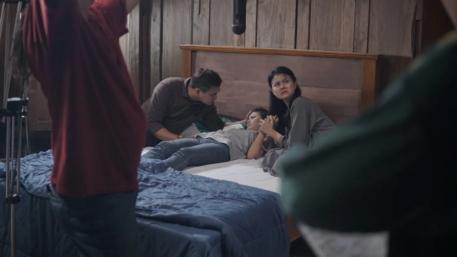 Totalitas Para Pemain Pocong Merah