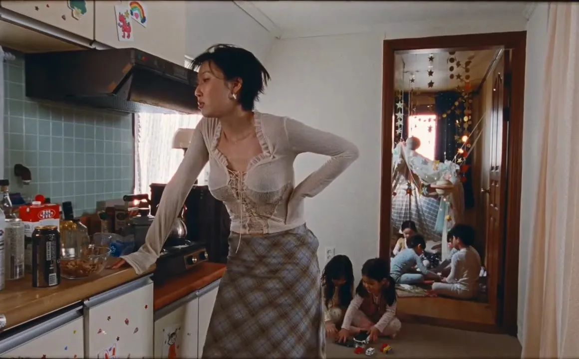 Tampilkan Anak-anak sebagai Model MV