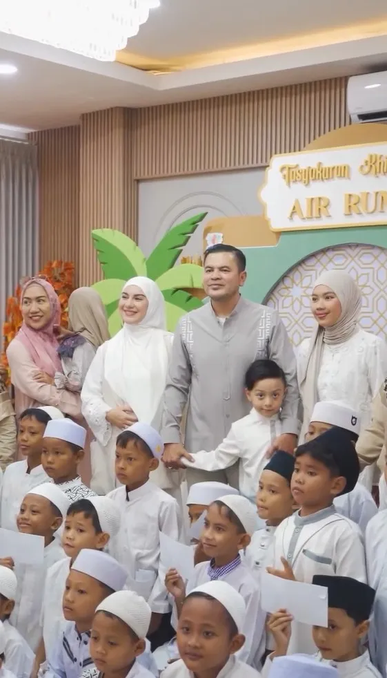 Detail Dekorasi dan Penampilan di Acara Tasyakuran