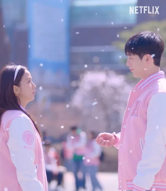 Pacar Sempurna Lainnya dalam Simulasi Virtual Jisoo