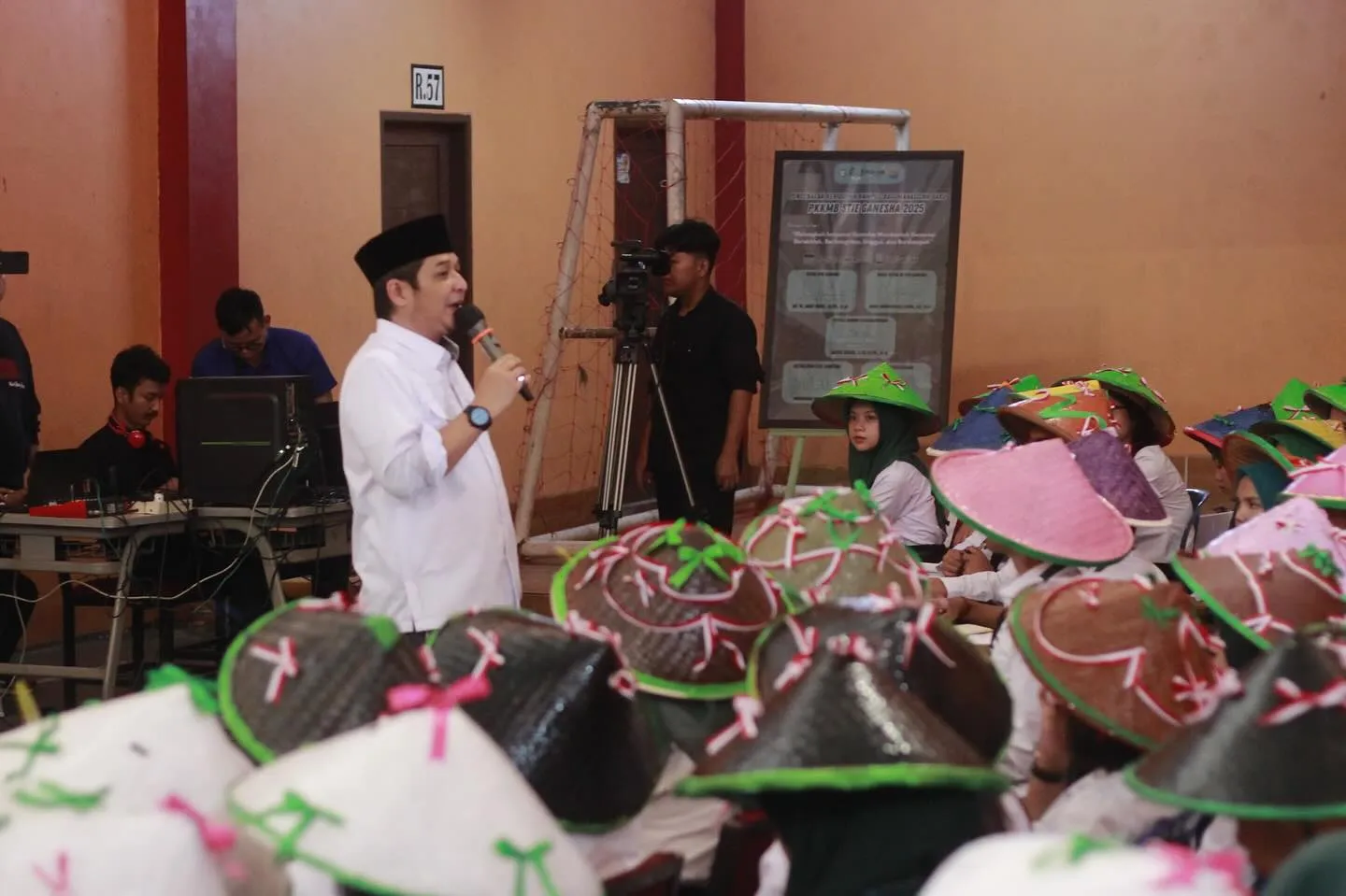 Berbagi Cerita