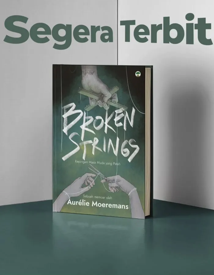 Broken Strings Dicetak Fisik