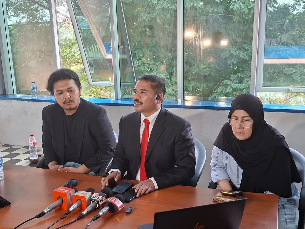 Ingin Vicky Segera Bayar Utang