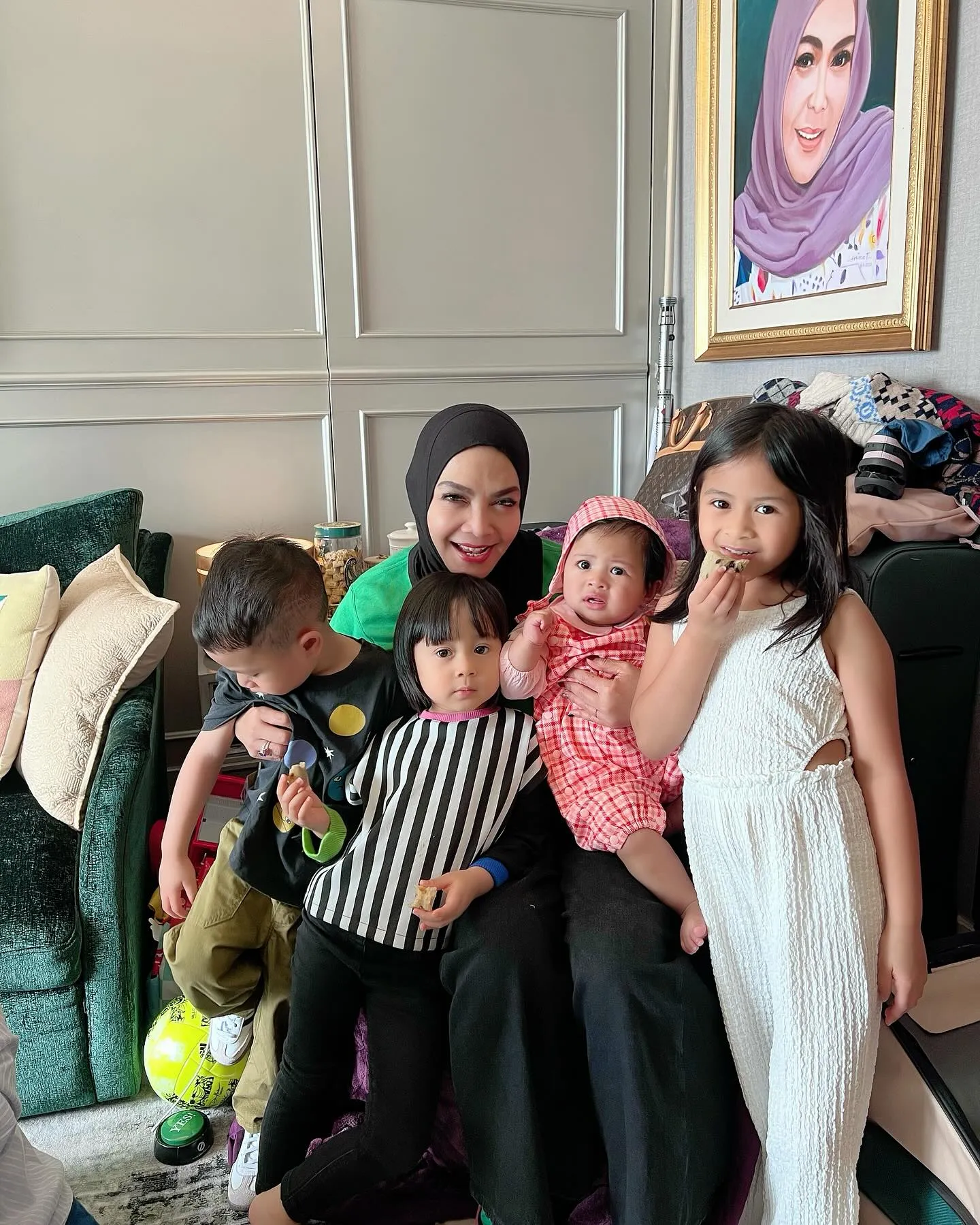 Jarang Kumpul Lengkap