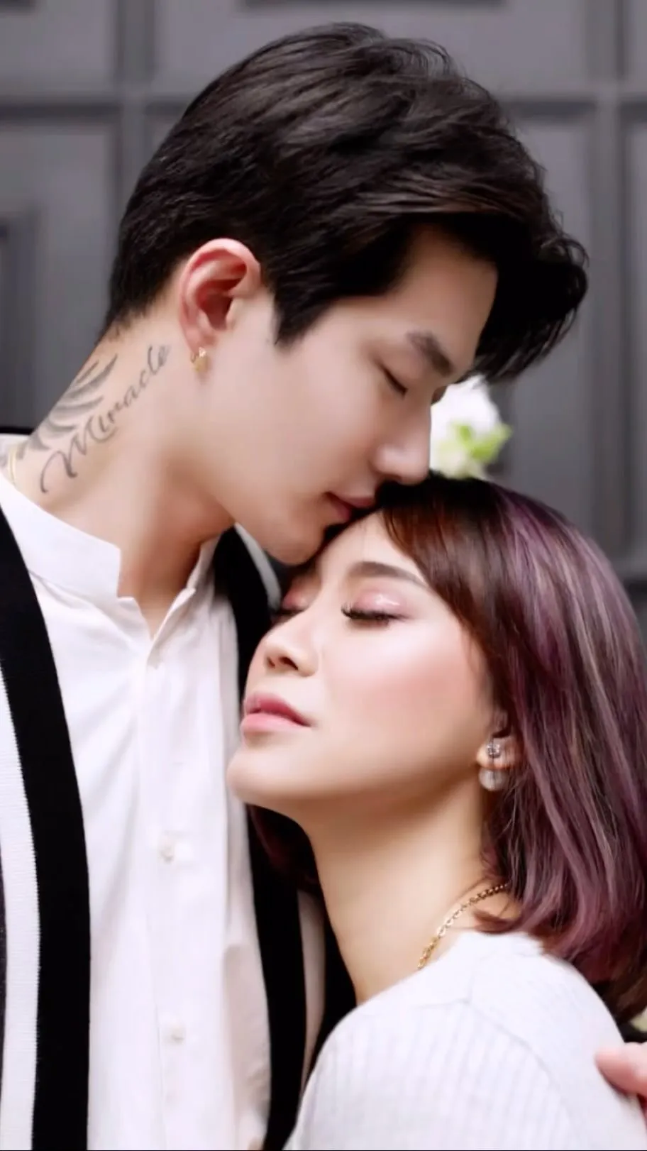 Makin Memanas Debat di YouTube Melaney Ricardo