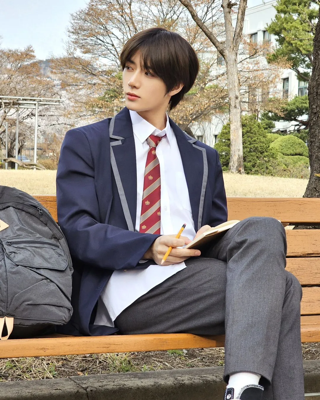 Burger Jadi Makan Siang