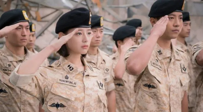 Seo Dae Young dan Yoon Myung Ju - Descendents of the Sun (2016)
