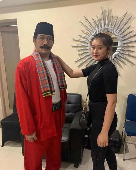 10 Foto Amanda Caesa, Putri Cantik Parto Patrio yang Jarang Tersorot
