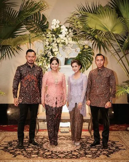 10 Foto Annisa Pohan Tampil Anggun Pakai Kebaya Warna Pink, Cantik Banget Bagaikan Pengantin!