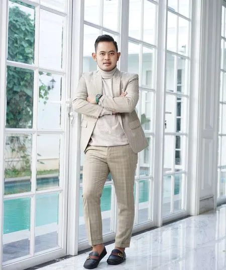 10 Foto dan Fakta Gilang Widya Pramana, 'Crazy Rich Malang' yang Gunakan Jet Pribadi untuk Aksi Kemanusiaan