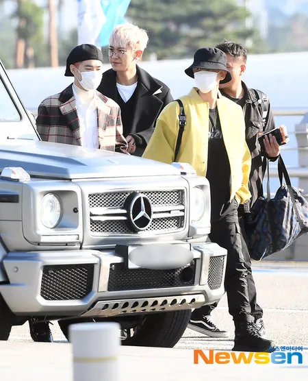 10 Foto Exo Sudah Berangkat Ke Jakarta Wajah Ditutup Masker Dan Topi Kapanlagi Com