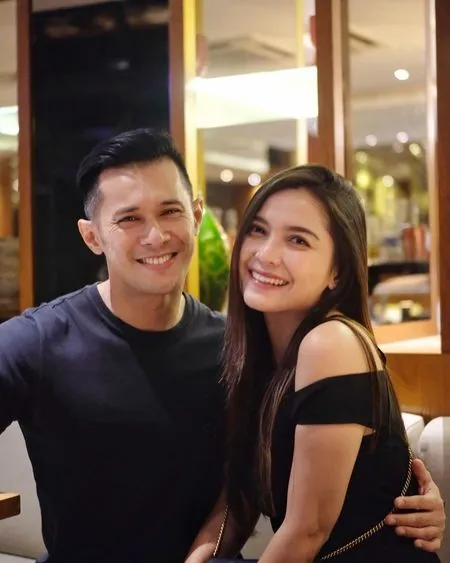 10 Foto Fatmasury Dahlan Istri Afdhal Yusman Yang Cantik Memesona Dan Jarang Disorot Kapanlagi Com