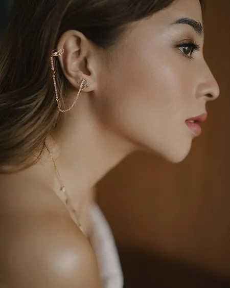 10 Foto Nikita Willy Pakai Sederet Koleksi Perhiasan Mewah, Ibu Hamil Tebar Pesona yang Begitu Glamor dan Glowing!