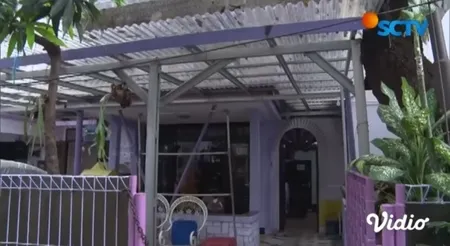 10 Foto Rumah Sederhana Yati Surachman yang Ditinggali Bersama Ibu, Ikhlas Meski Tak Sekaya Artis Senior Lain