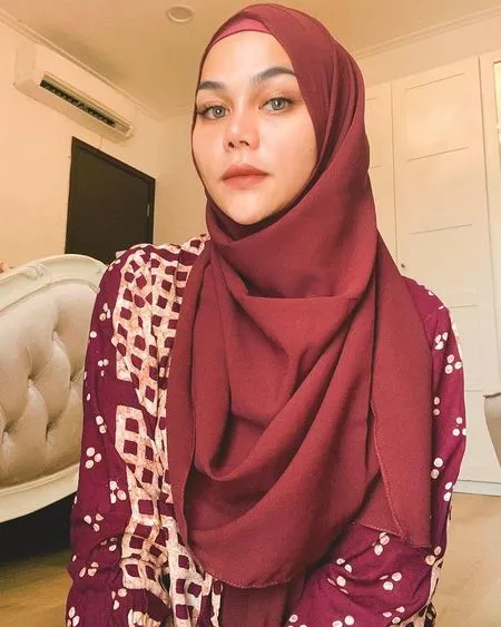 10 Foto Terbaru Katty Butterfly Tampil Hot, Fans Ramai-Ramai Minta Dandan Sopan dan Pakai Daster Lagi