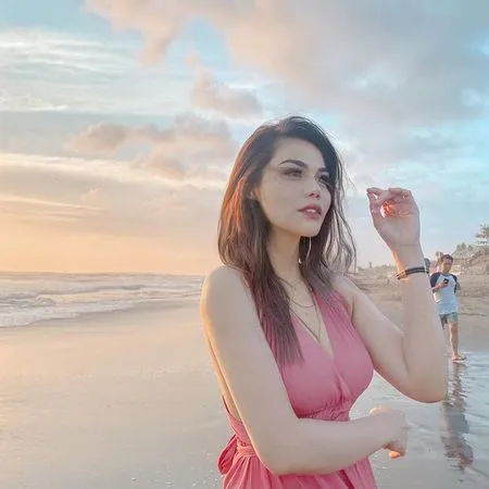 10 Foto Terbaru Katty Butterfly Tampil Hot, Fans Ramai-Ramai Minta Dandan Sopan dan Pakai Daster Lagi