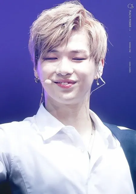 10 Idol Imut Yang Punya Ciri Khas Gigi Kelinci Ada Jungkook Bts Kang Daniel Kapanlagi Com