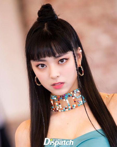10 Idol K-Pop Tampil Cantik dengan Poni Depan, Cocok Jadi Inspirasi Gaya Rambut Kamu