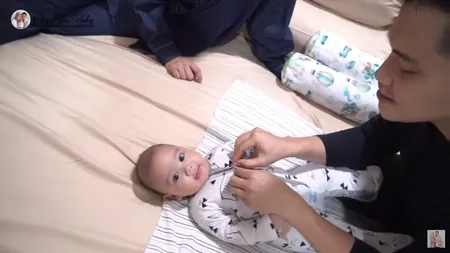 10 Momen Rezky Aditya Mandikan Baby Athar Untuk Pertama Kalinya, Citra Kirana Sampai Dibuat Heboh dan Nggak Tega