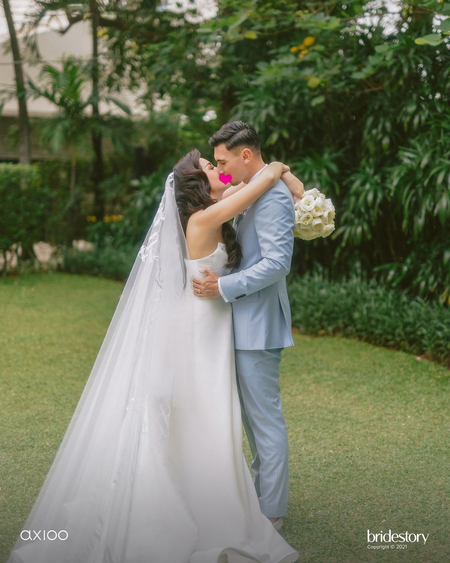 10 Momen Romantis Jessica Iskandar dan Vincent Verhaag di Hari Pernikahan, Pamer Cincin - Ciuman Mesra