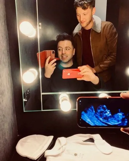 10 Pasangan Gay Artis Hollywood yang Mungkin Belum Kamu Tahu, Ada Mark Westlife - Matt Bomer