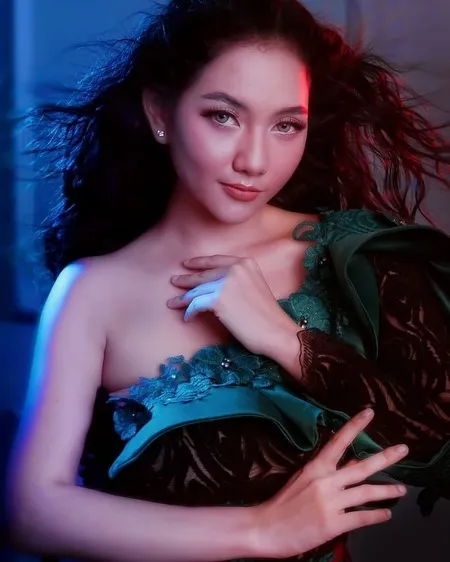 10 Potret Lala Widy, Pedangdut yang Cantik Memesona - Punya Sederet Talenta untuk Jadi Bintang Dangdut Papan Atas